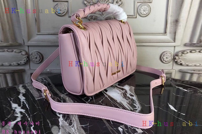 �ڹ̷��ޡ� �̿�̿� ���׶�� ž�ڵ� ����� MM 5BD051#-2