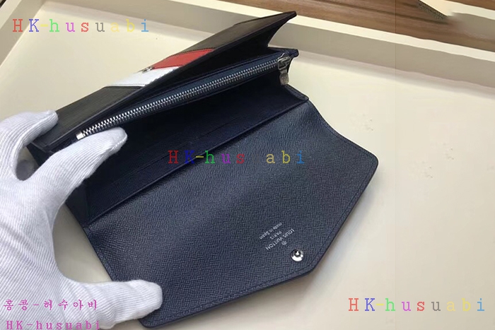 �ڹ̷��ޡ� ���̺��� ��ư ������  M62985