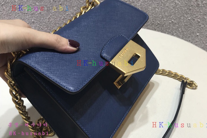 �ڹ̷��ޡ� ����� ���ǾƳ� ü�ι� P 1BD089-3