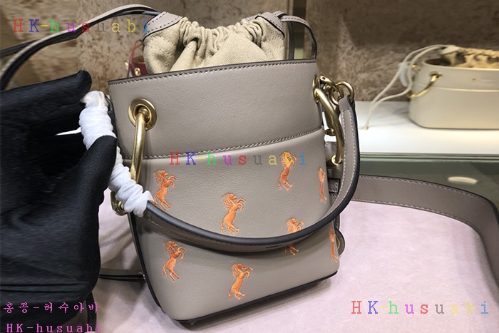 �ڹ̷��ޡ� ���ο� ���� ��Ŷ�� C 22876