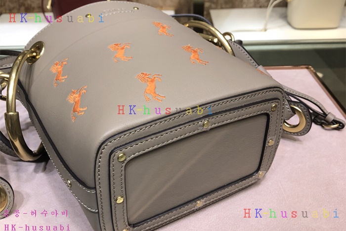 �ڹ̷��ޡ� ���ο� ���� ��Ŷ�� C 22876