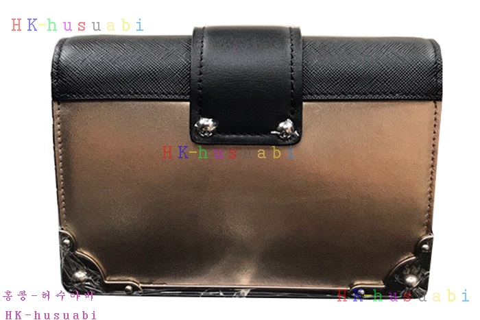 �ڹ̷��ޡ� ����� ī�̿� ����� P 1BH018