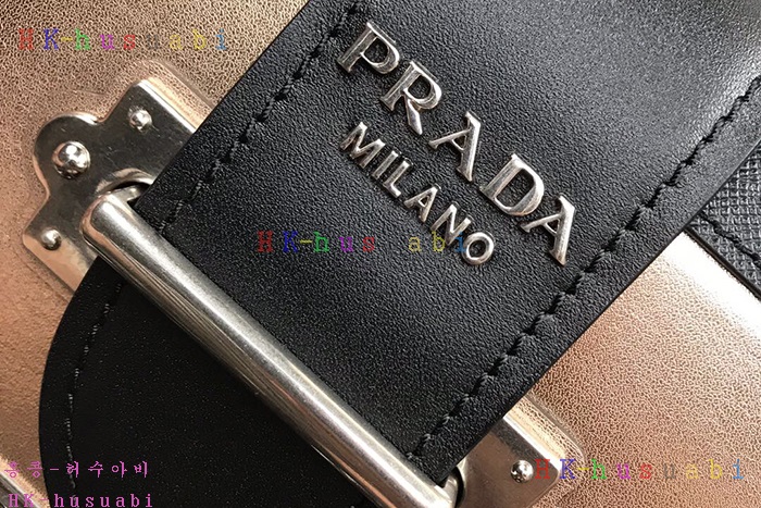 �ڹ̷��ޡ� ����� ī�̿� ����� P 1BH018