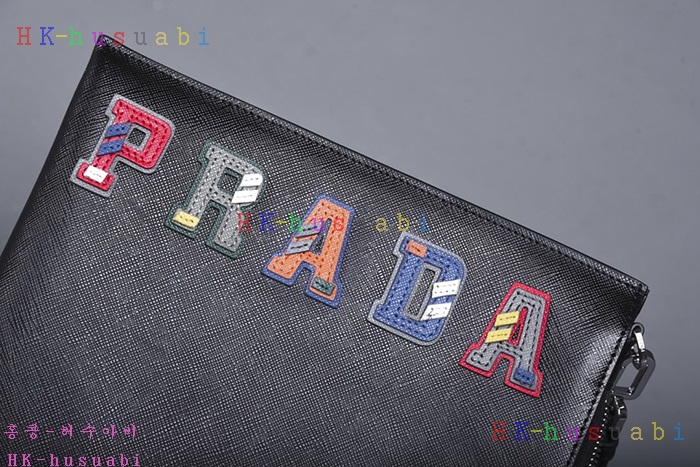 �ڹ̷��ޡ� ����� ���ǾƳ� ���� Ŭ��ġ�� P 2NG001