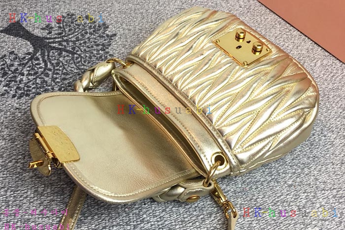 �ڹ̷��ޡ� �̿�̿� ���׶�� ����� M 5BH111-5