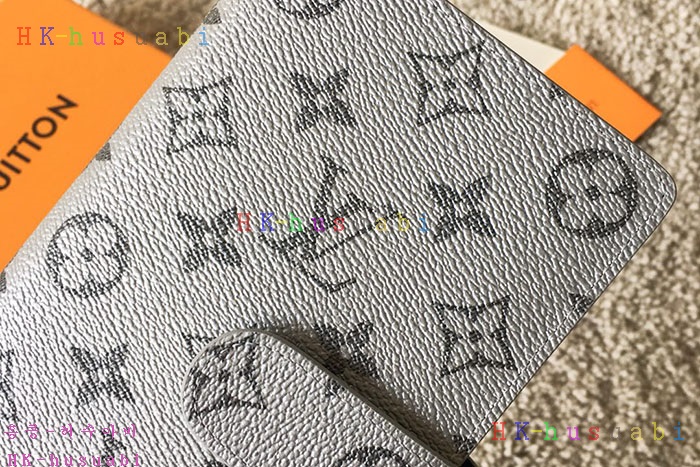 �ڹ̷��ޡڷ��̺��� ī��������� M66530-1