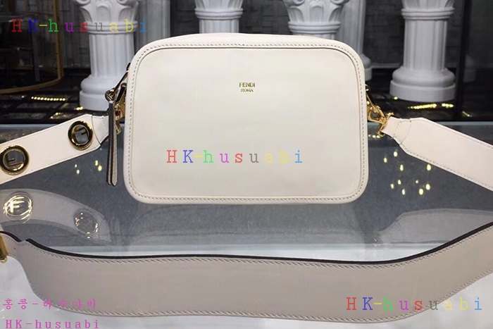 �ڹ̷��ޡ� ��� ī�޶�� �Ż�  FD 83447-4