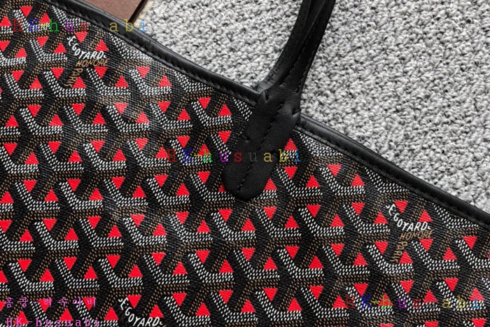 �ڹ̷��ޡ� ���ߵ� Ŭ���� �ξ� ���۹� G 125559-5