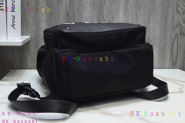 �ڹ̷��ޡ� �߷�Ƽ�� ���� �Ż� V V0858