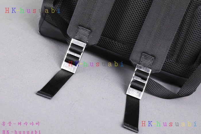 �ڹ̷��ޡ� ����� ���Ϸ� ���� P 2VZ135