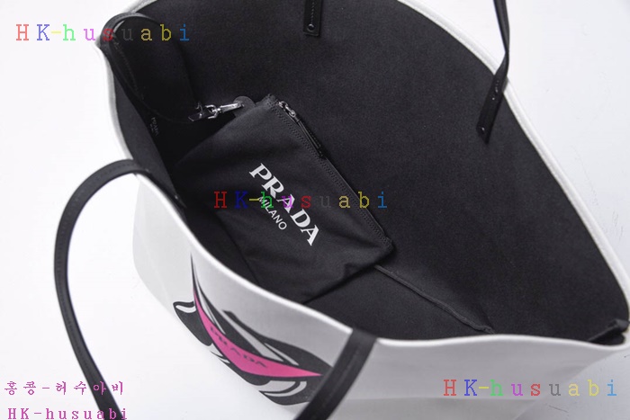 �ڹ̷��ޡ� ����� ĵ���� ����Ʈ ��Ʈ�� P 1BG220-3