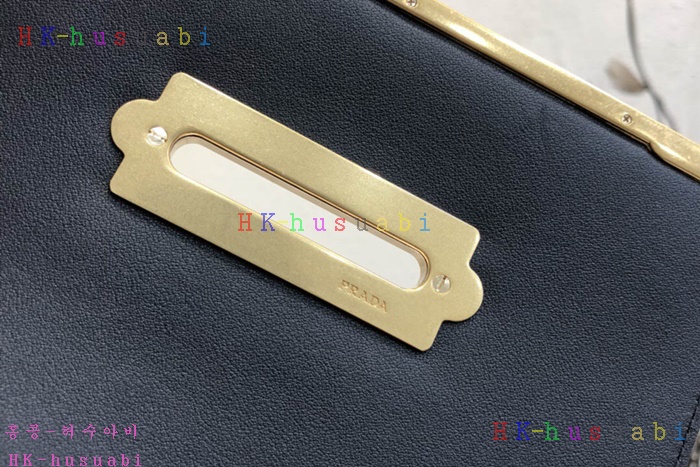 �ڹ̷��ޡ� ����� ī�̿��� P 1BD045-2