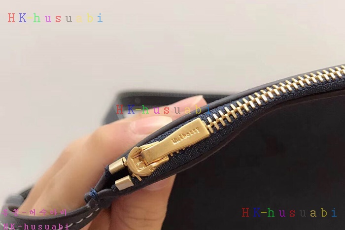 �ڹ̷��ޡ� �ֹ��� ��ư ��Ʈ�� M HH5361