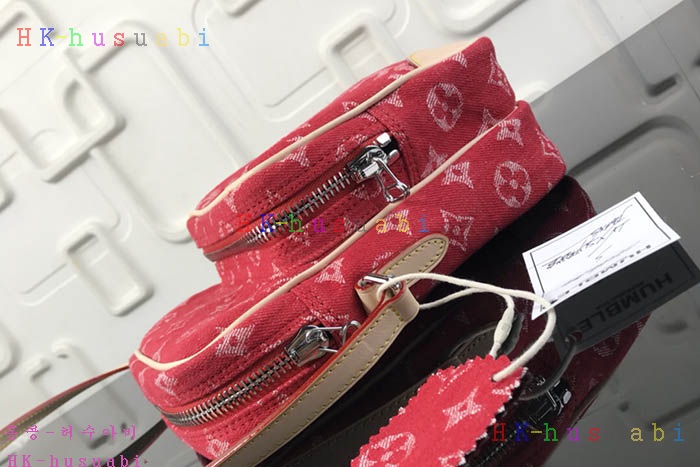 �ڹ̷��ޡ� ���̺��� �Ƹ����� ũ�ν��� LV M45236A