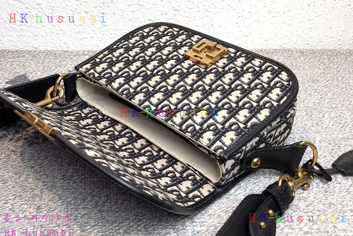 �ڹ̷��ޡ� ��� ������ũ �÷��� DR M6900#