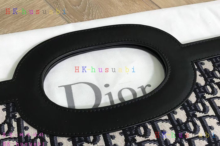 ڹ̷ޡ  Ŭġ Ż  DR M0995