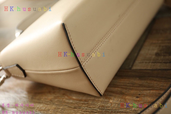 �ڹ̷��ޡ� ��� ���̴����� ����� F 8B995847