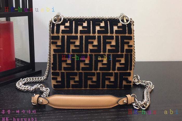 �ڹ̷��ޡ� ��� ĭ ���� ��Ʈ�� F 859920