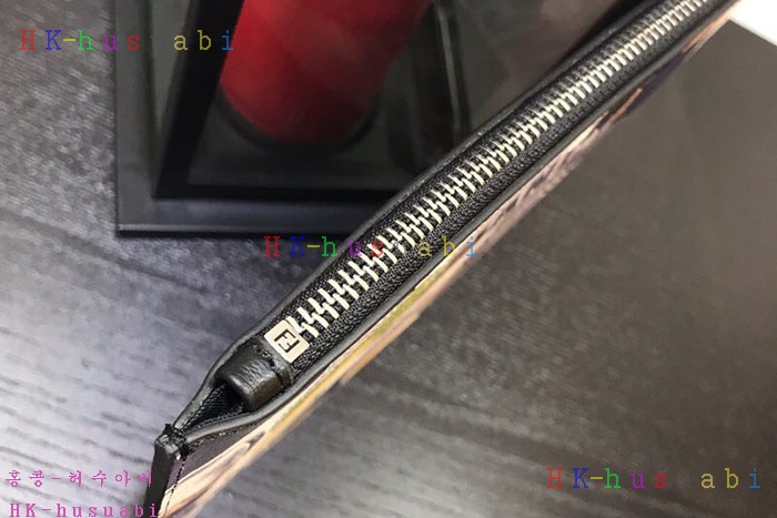 �ڹ̷��ޡ� ���  �Ż� Ŭ��ġ�� F 8558000