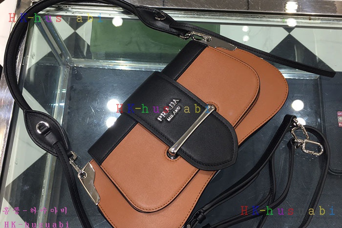 �ڹ̷��ޡ� ����� �õ��� ����� PR 1BD168-4