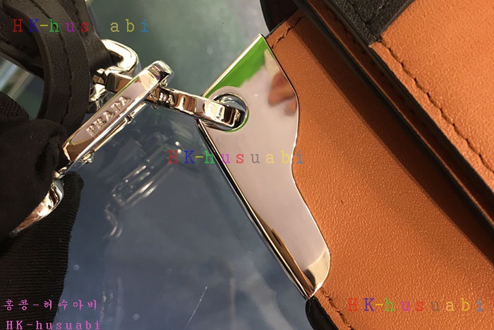 �ڹ̷��ޡ� ����� �õ��� ����� PR 1BD168-4