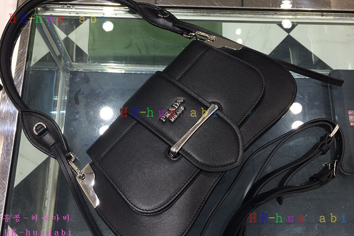 �ڹ̷��ޡ� ����� �õ��� ����� PR 1BD168-6