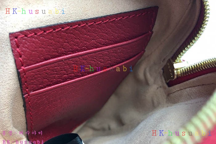 �ڹ̷��ޡ� ���� �����Ǿ� �̴� ũ�ν��� GU 546595