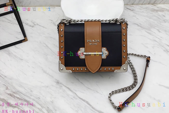 �ڹ̷��ޡ� ����� ī�̿��� PR 1BD045-2