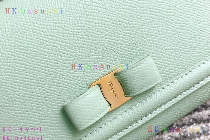 �ڹ̷��ޡ� �䷹���� �ٶ� ü�� �����  P 22C940-4