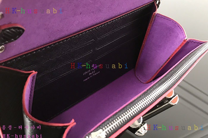 �ڹ̷��ޡ� ���̺��� Ʈ����Ʈ ü�� ������ M62306