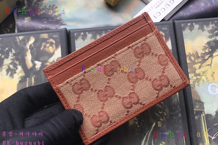 �ڹ̷��ޡ� ���� LA������ ��ġ ī������ GU 547793-4