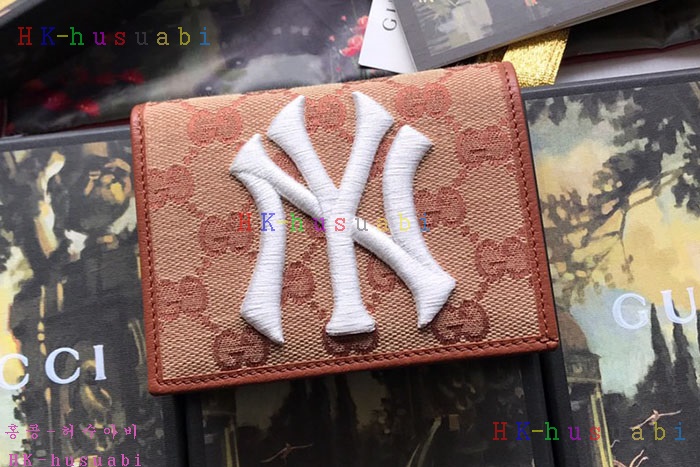 �ڹ̷��ޡ� ���� LA������ ��ġ ������ GU 547789