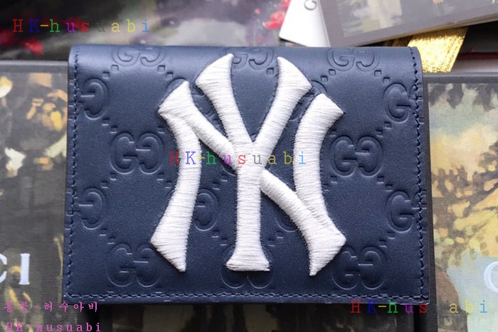 �ڹ̷��ޡ� ���� LA������ ��ġ ������ GU 547789-3