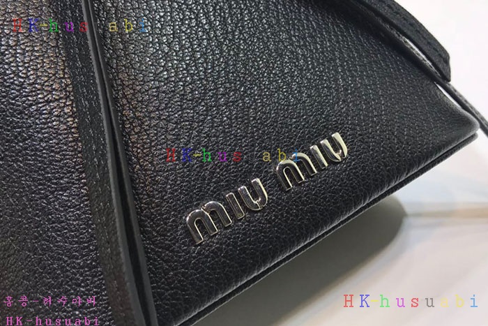 �ڹ̷��ޡ� �̿�̿� ���� ����� MU 5BH122-4