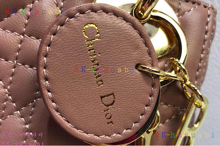 �ڹ̷��ޡ� ��� ���̵�� DR 240044