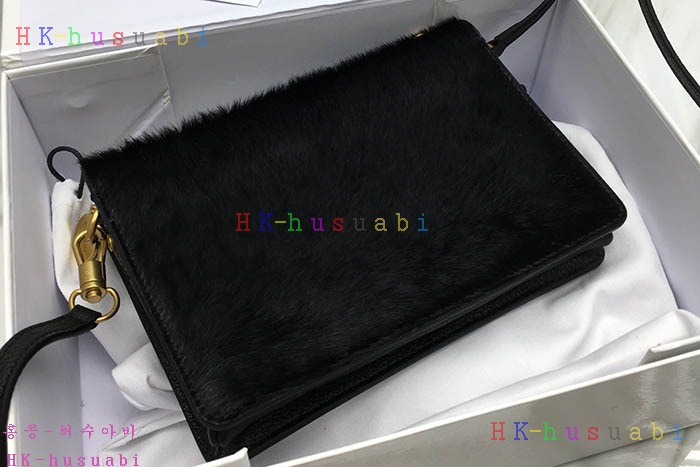 �ڹ̷��ޡ� ����� �����ٵ� ũ�ν��� GV 2998010