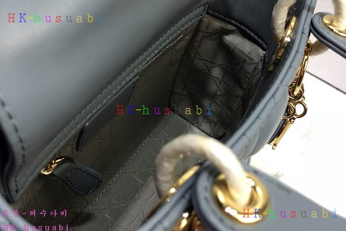 �ڹ̷��ޡ� ��� ���̵�� DR 240045