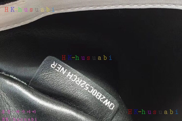 �ڹ̷��ޡ� �߷�Ƽ�� ���ι� VL 006689