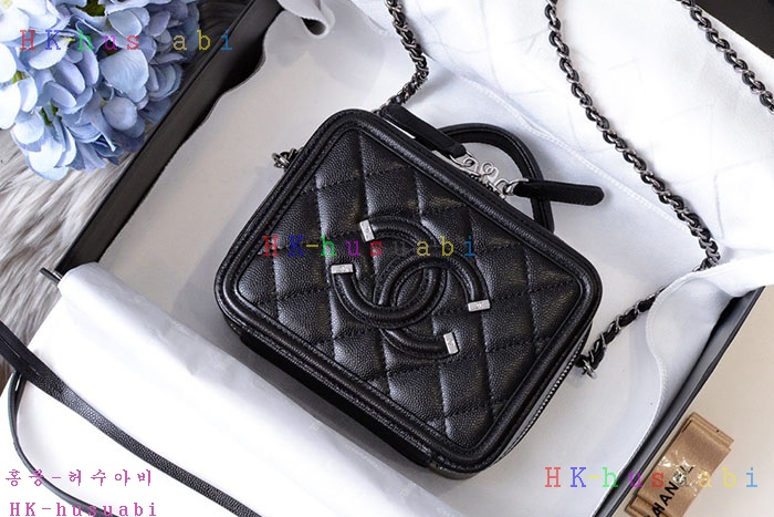 �ڹ̷��ޡ� 2019SS ���� �ڽ���ƽ ���̽� CH A93342-2