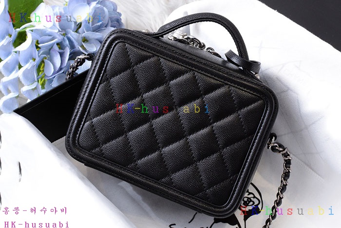 �ڹ̷��ޡ� 2019SS ���� �ڽ���ƽ ���̽� CH A93342-2