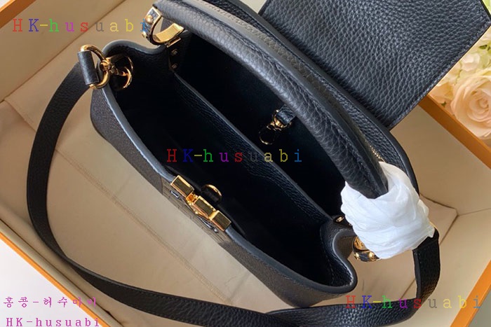 �ڹ̷��ޡ�2019SS ���̺��� īǪ��  M94755