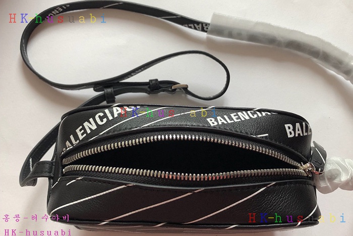 �ڹ̷��ޡ� �߷��þư� ���긮���� ī�޶�� BL 37900