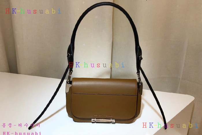 �ڹ̷��ޡ� ����� �ú��� ���� ����� P 1BD165