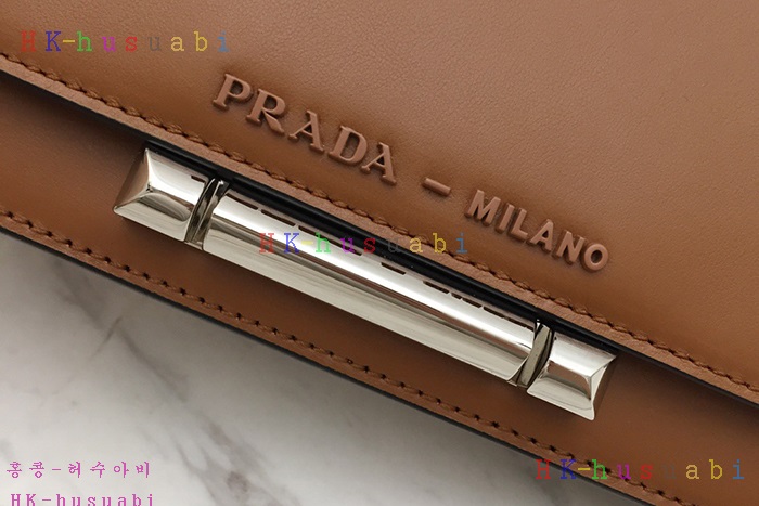 �ڹ̷��ޡ� ����� �ú��� ���� ����� P 1BD165-8