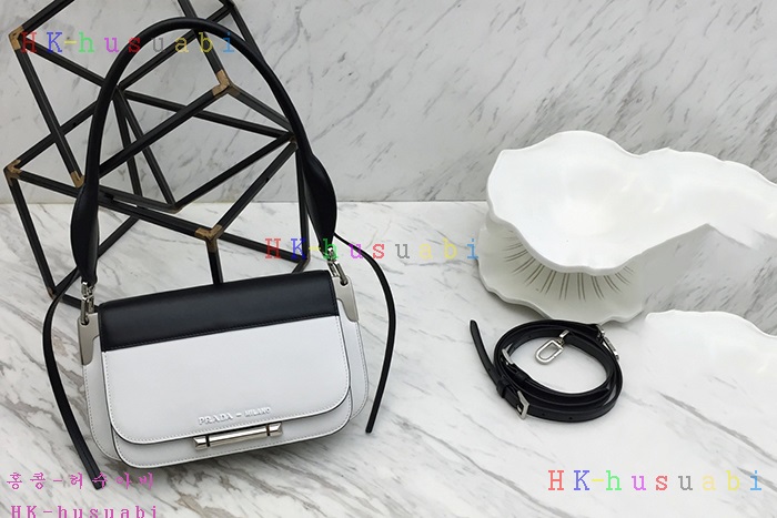 �ڹ̷��ޡ� ����� �ú��� ���� ����� P 1BD165-9