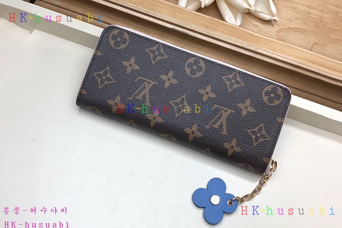 �ڹ̷��ޡ� ���̺��� Ŭ������ ������ M63896