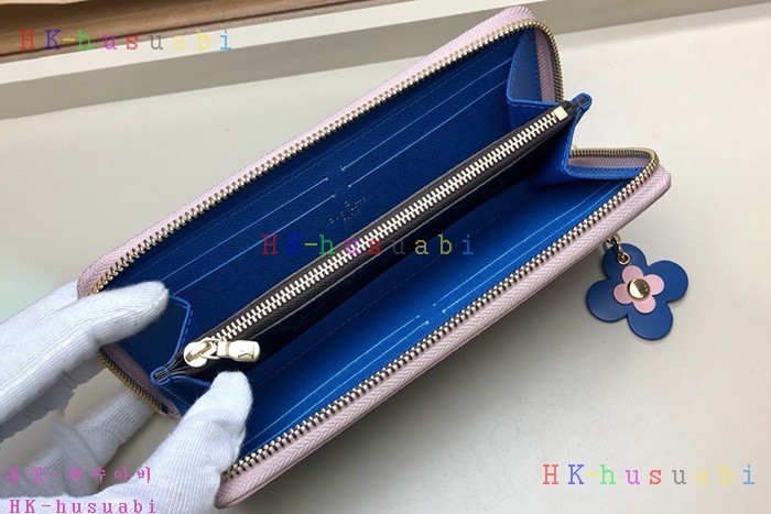 �ڹ̷��ޡ� ���̺��� Ŭ������ ������ M63896