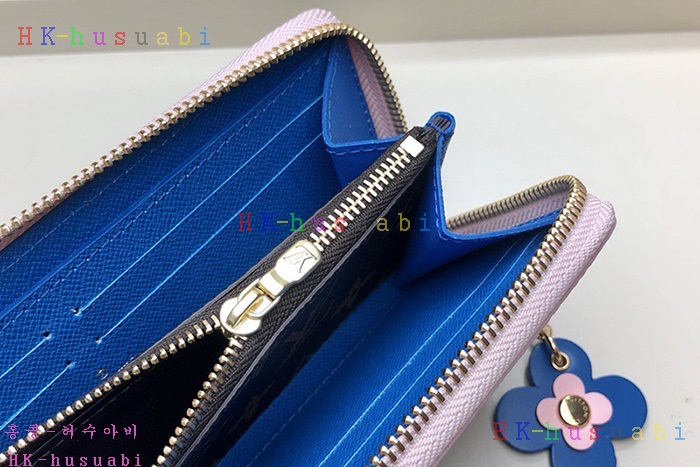 �ڹ̷��ޡ� ���̺��� Ŭ������ ������ M63896