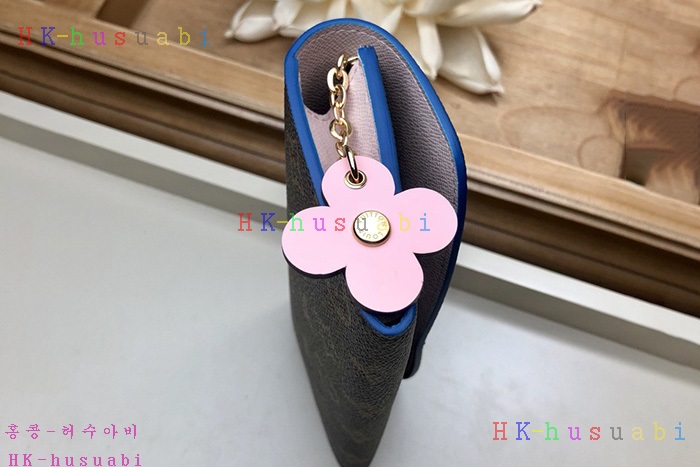 �ڹ̷��ޡ� ���̺��� ���и� ���� M63895