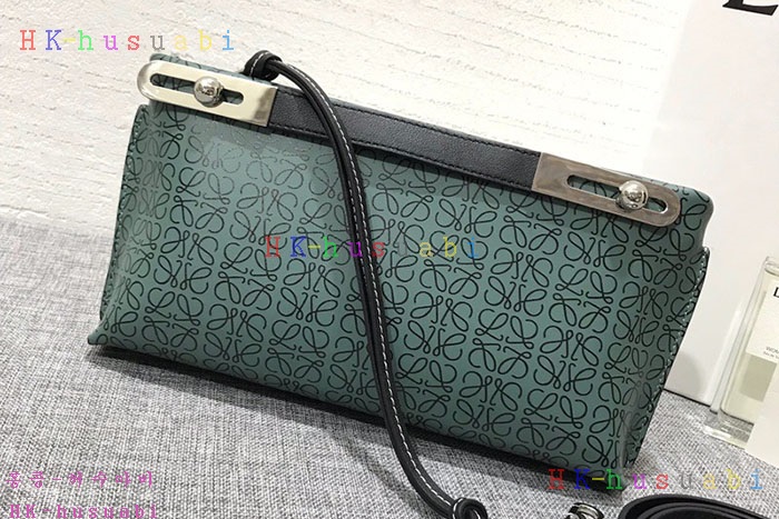 �ڹ̷��ޡڷο��� �̽� ���� ������  LW 24066651